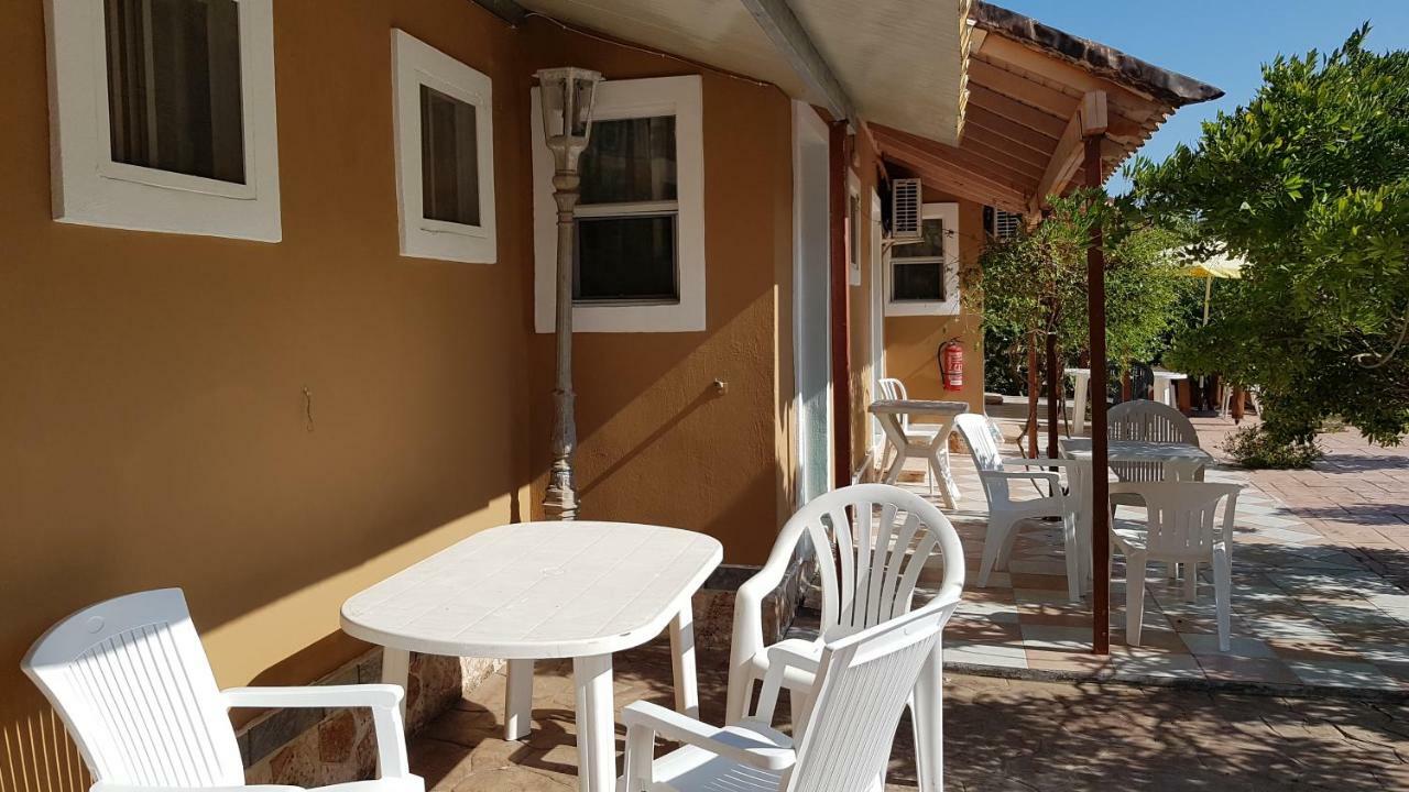 Gardenos Hotel Vitaládes Exterior foto
